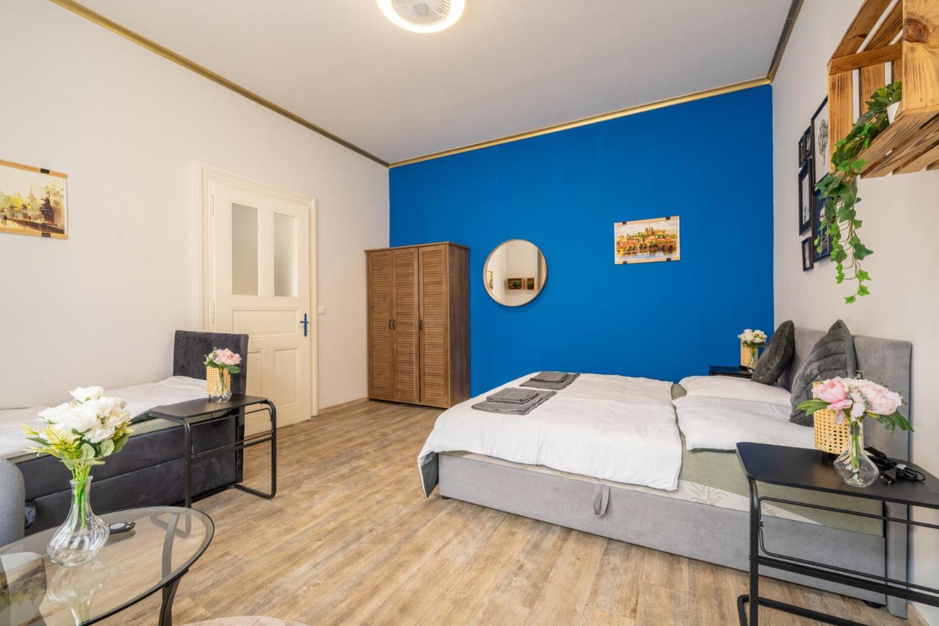 Apartament Cozy 3-brd Riverside In Center